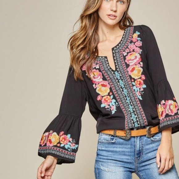 NWT Trumpet Sleeve Embroidered VNeck Black Tunic - Picture 6 of 6